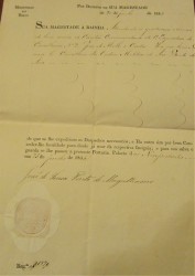 Portaria da Raínha D. Maria II que, por Decreto de 21 de Junho de 1835, e “atendendo á graduação e annos de bom serviço do Capitão Comandante do 1º Esquadrão de Cavallaria nº 2 José de Mello e Castro lhe concede o Grau de Cavaleiro da Ordem Militar de São Bento de Aviz.